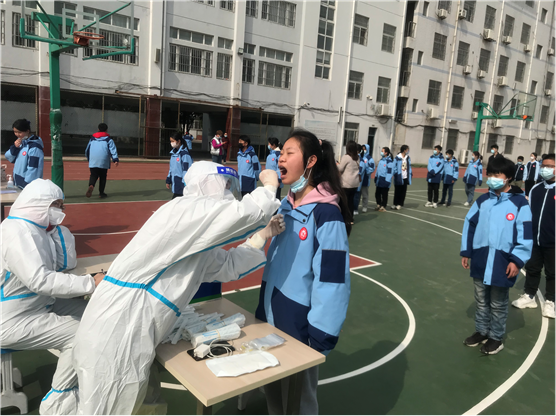 淮南七中组织开展全员核酸检测工作